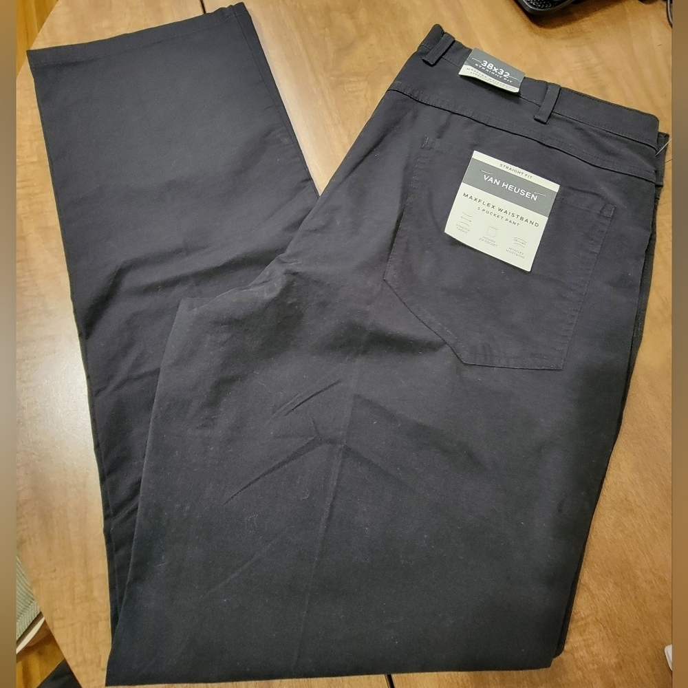 Men's Van Heusen MaxFlex 5 Pocket Pants, Black, Size‎ 38x32, NWT-small defect